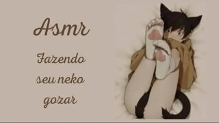 Camgirl loira fazendo sons de boquetinho ASMR